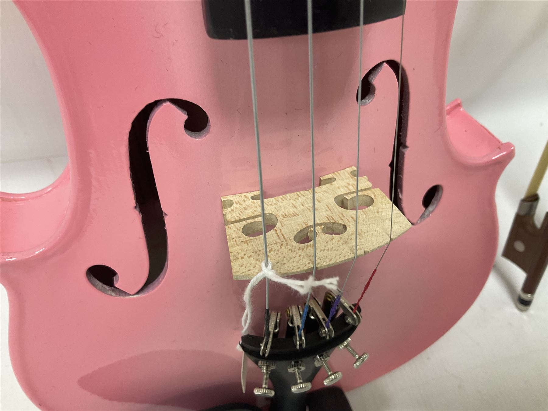 Zest full size pink violin - Image 7 of 32