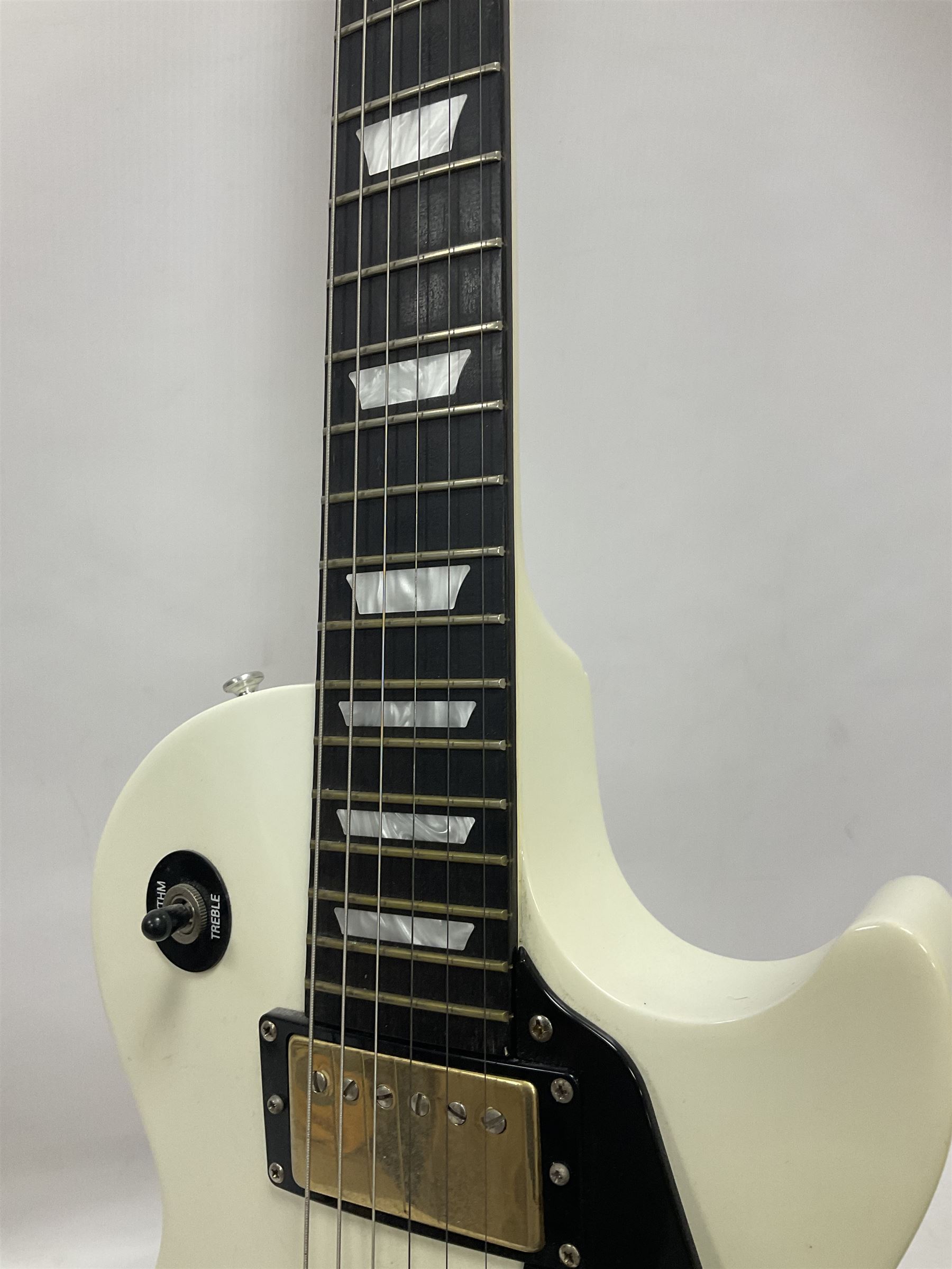 2010 Gibson Les Paul studio guitar - Image 9 of 24