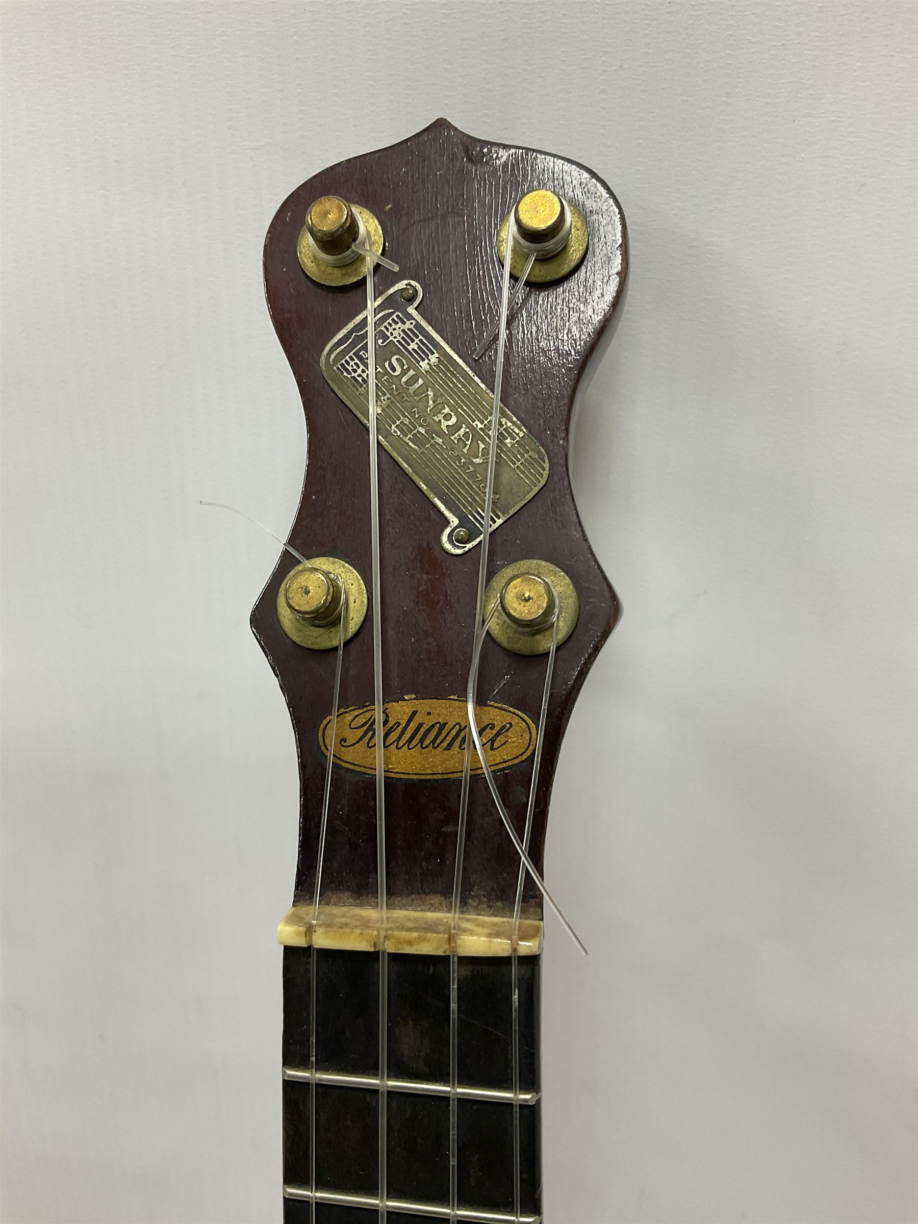 English Sunray 4-string mandolin in a shaped hard case - Image 6 of 20