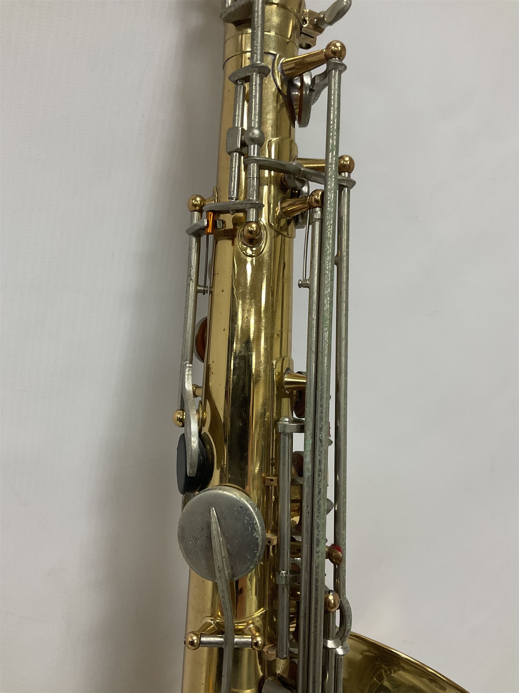 Earlham Tenor saxophone with mouthpiece in a fitted velvet lined hard case - Image 16 of 26