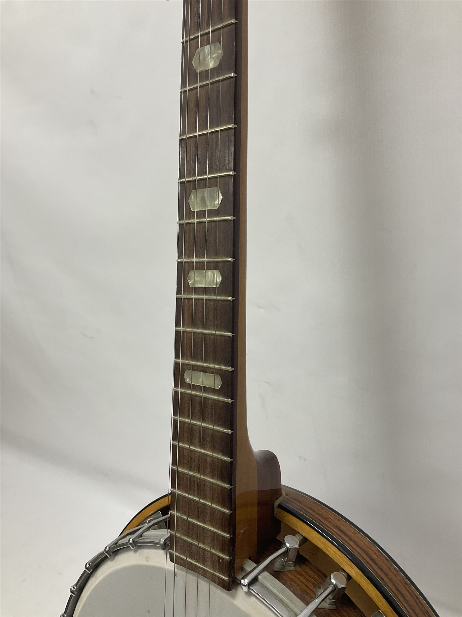 German 5-string contemporary banjo with a soft case - Image 8 of 17
