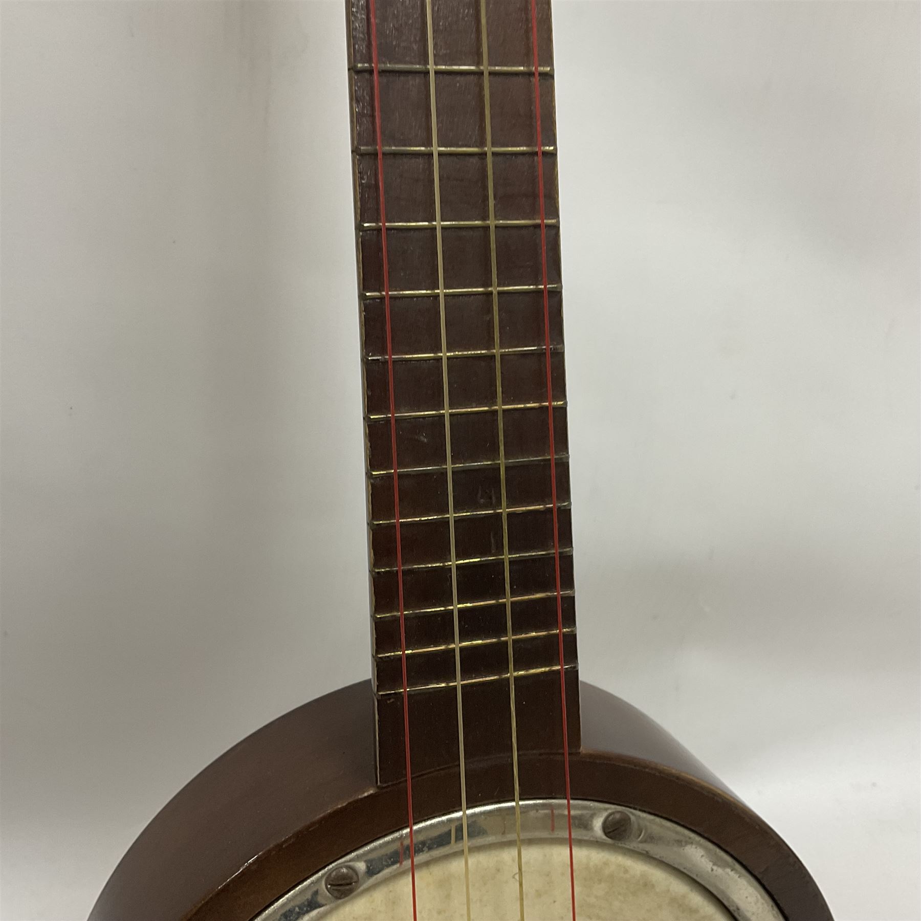 Brunswick Ukulele in a soft case with a earlier 20th century Banjo Ukulele in a lined and fitted cas - Image 19 of 25