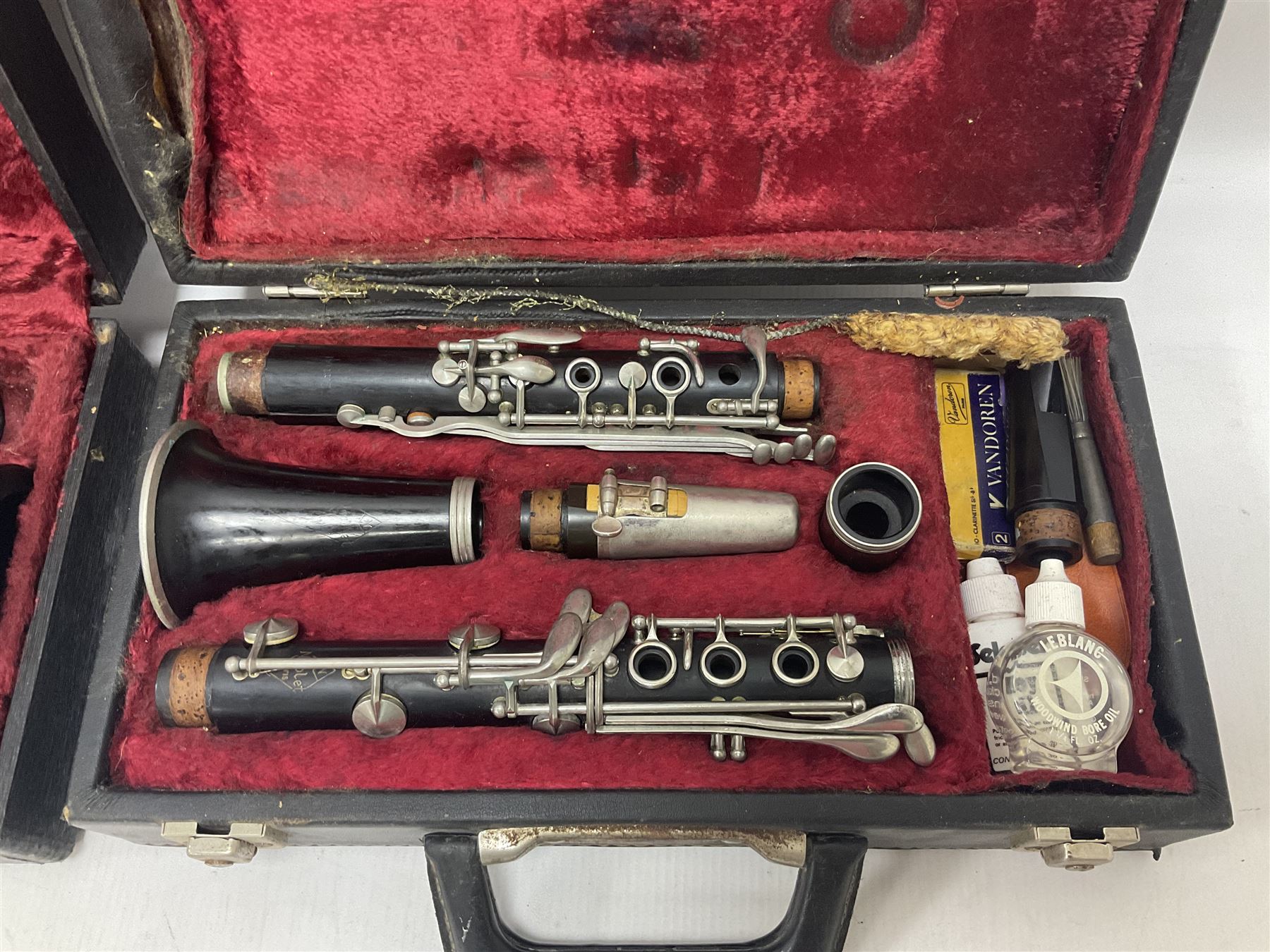 Boosey & Hawkes Regent B flat ebonite clarinet - Image 8 of 12