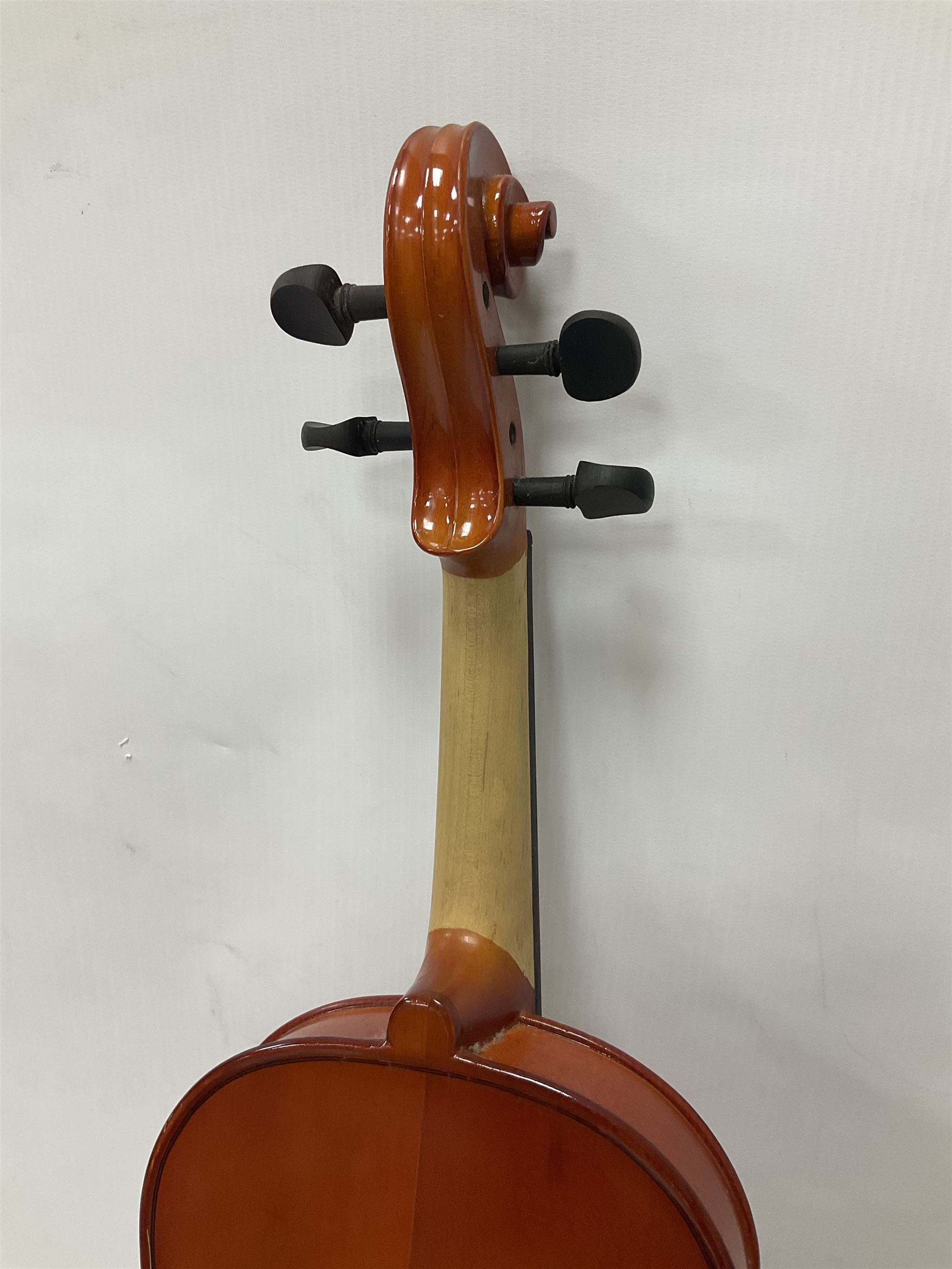 Two contemporary 3/4 violins including a Stentor student with a maple back and ribs and spruce top - Image 21 of 29