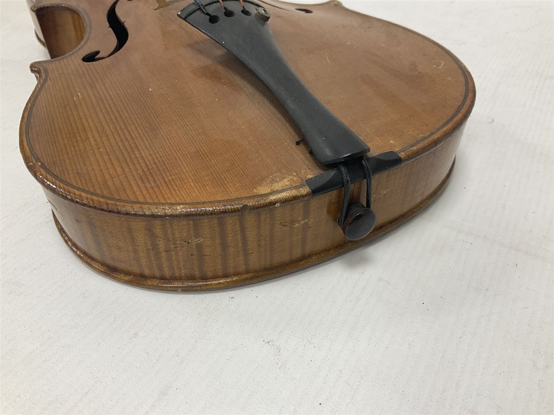 Early 20th century full size violin in a hard case with bow - Image 15 of 20