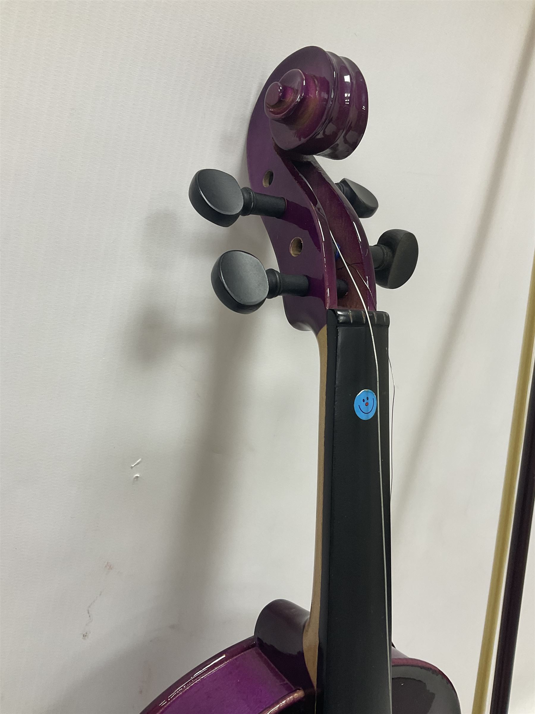 Intermusic 3/4 violin with a violet coloured solid wood body - Image 12 of 25