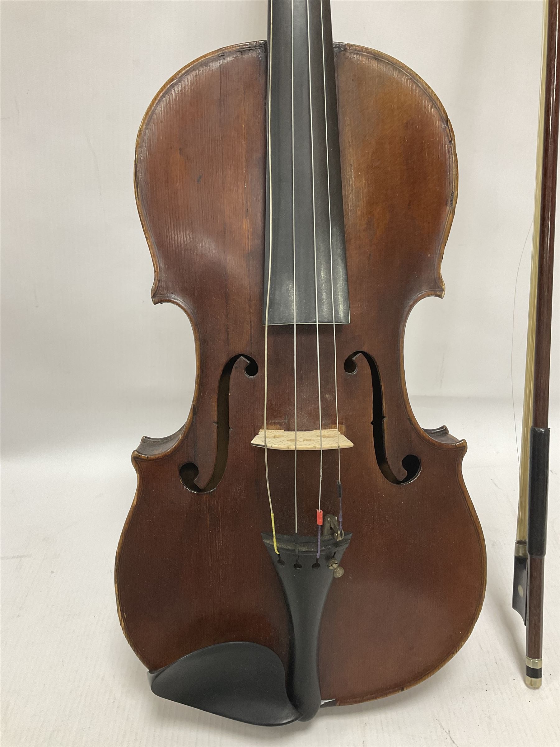 Full size violin and bow in a wooden constructed fitted case - Image 6 of 23