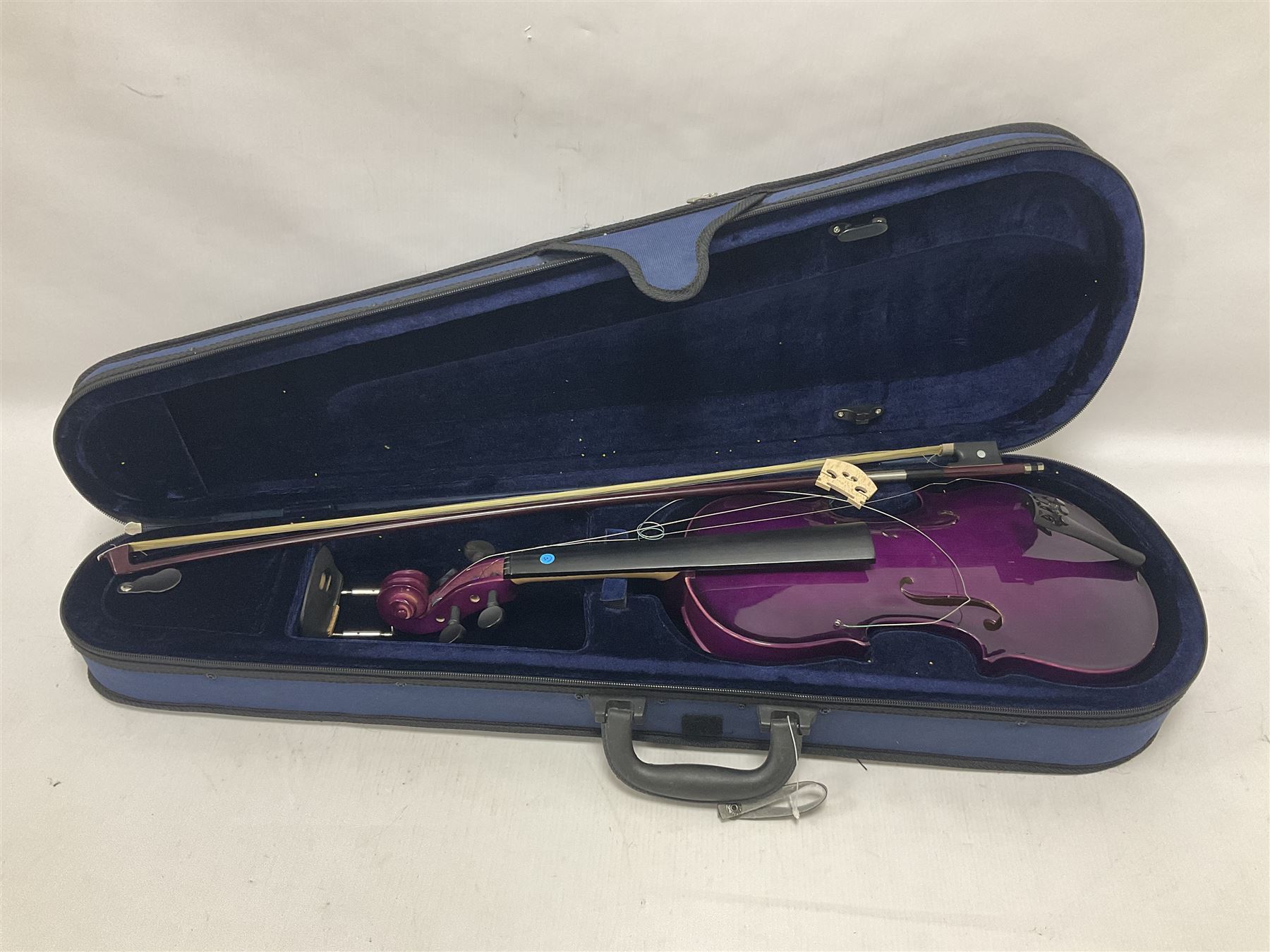 Intermusic 3/4 violin with a violet coloured solid wood body - Image 2 of 25