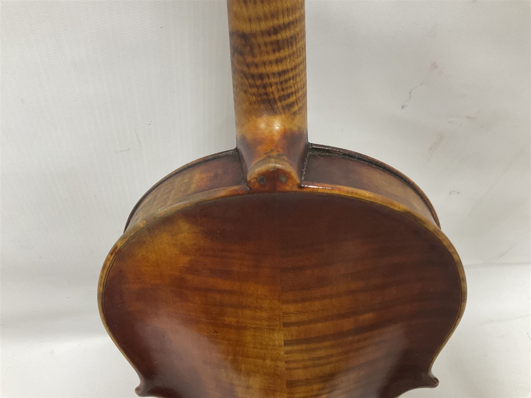 Full size violin and bow - Image 18 of 22