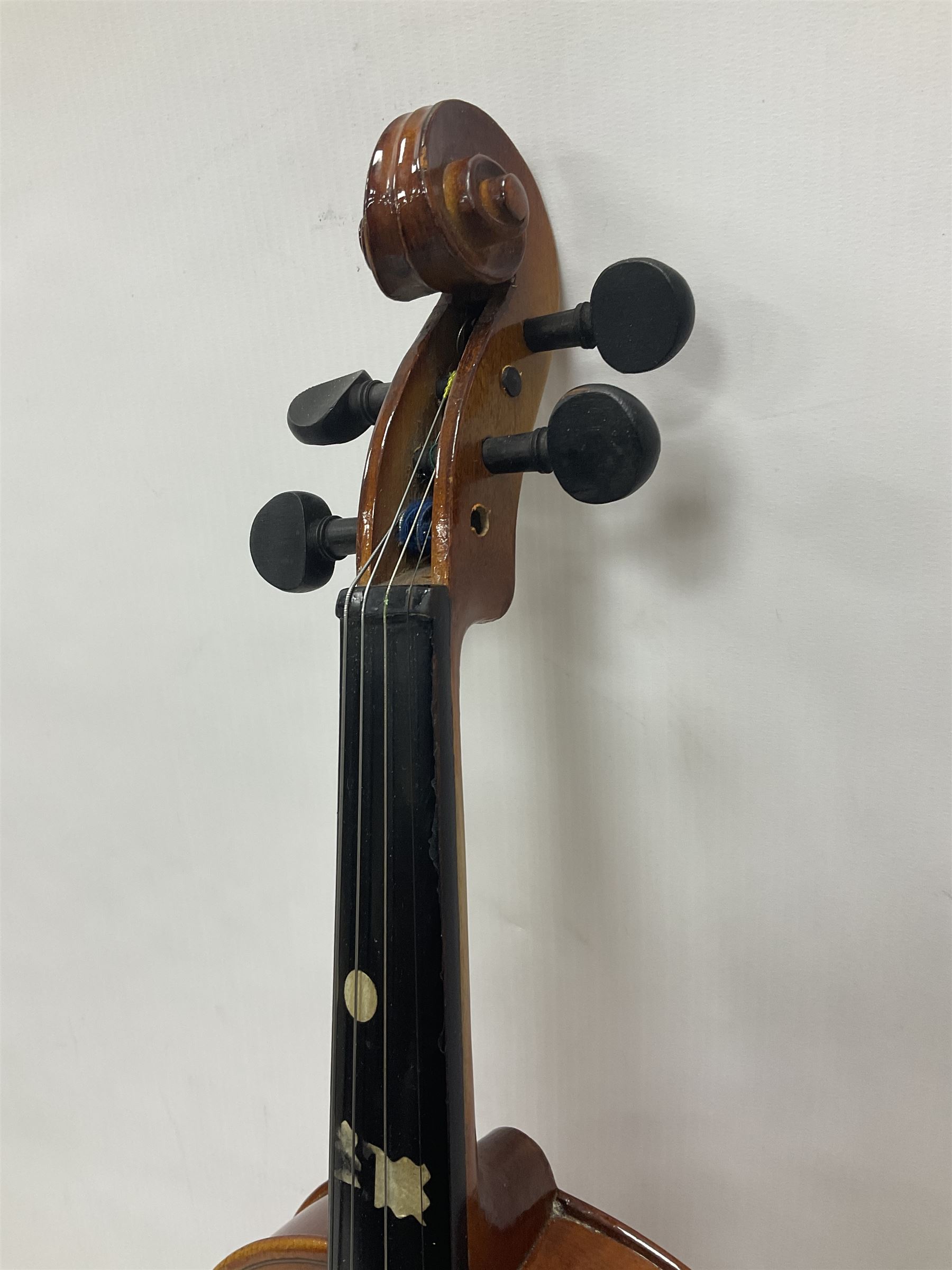 Full size violin with a maple back and ribs - Image 12 of 21