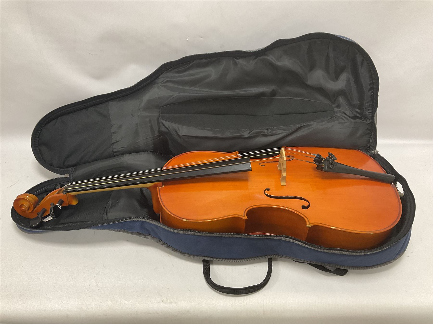 1/4 size Stentor student cello in a soft case - Image 3 of 20