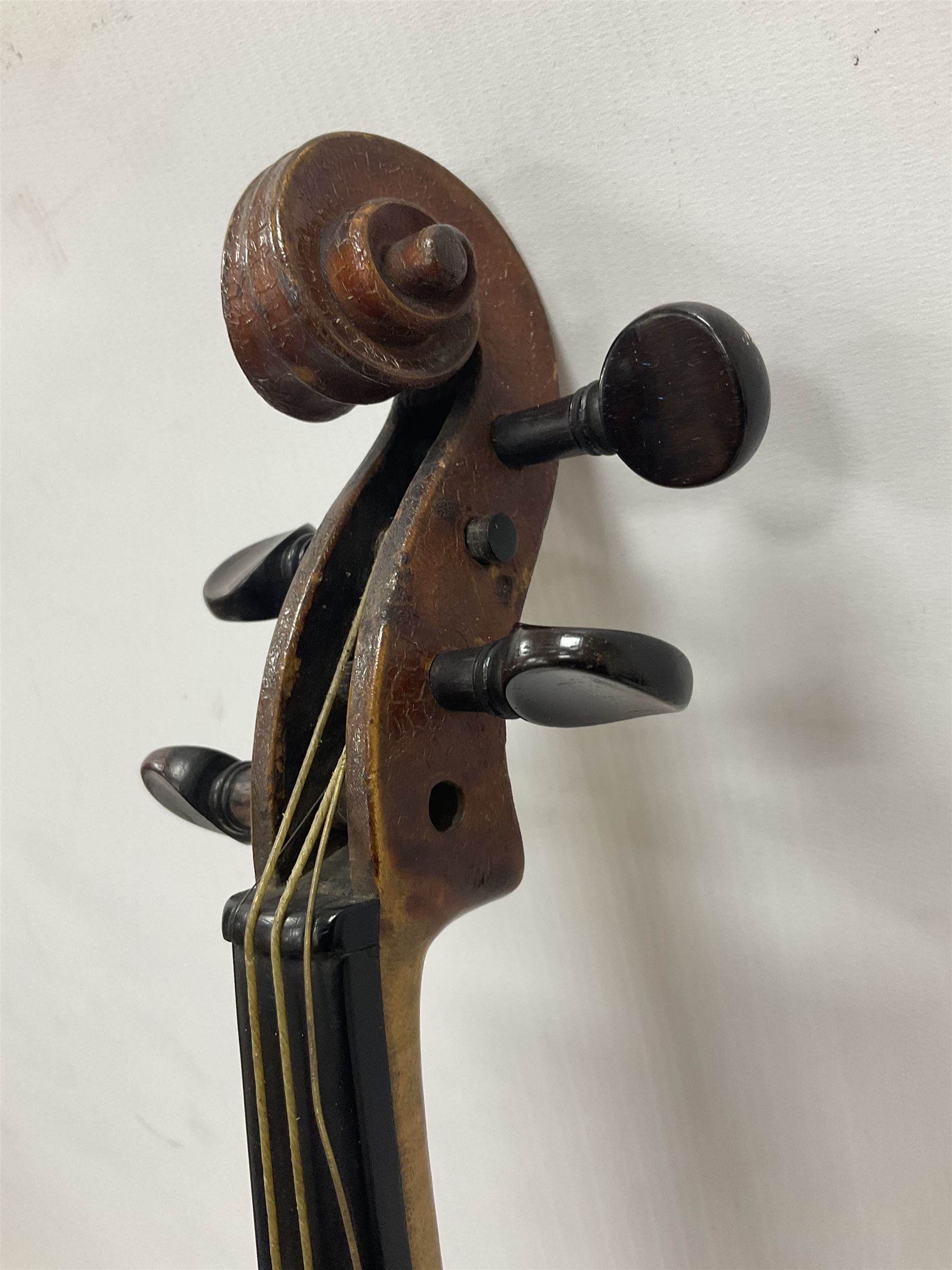 Michael Lindsay of Stockton-on-Tees violin - Image 10 of 19