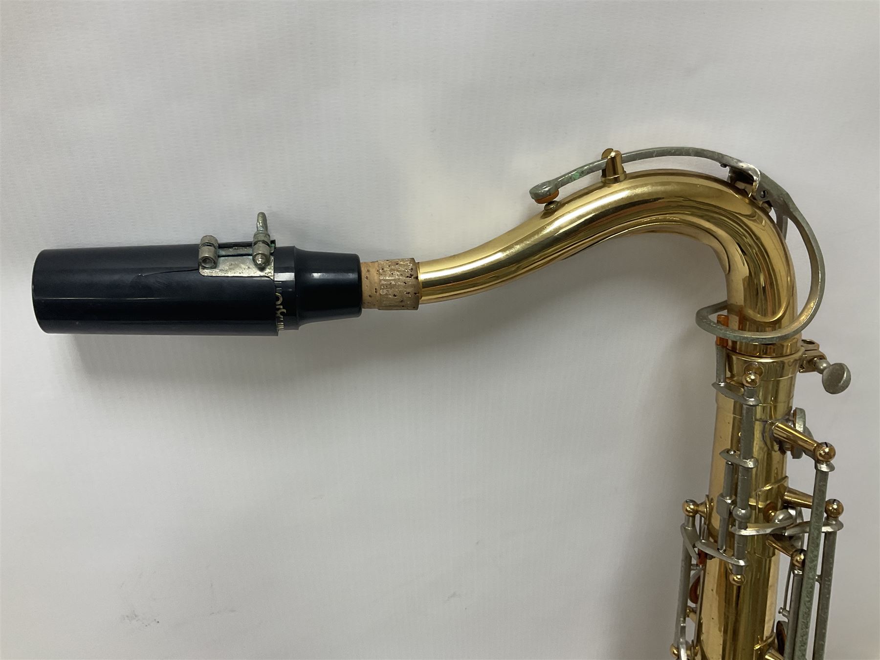 Earlham Tenor saxophone with mouthpiece in a fitted velvet lined hard case - Image 18 of 26
