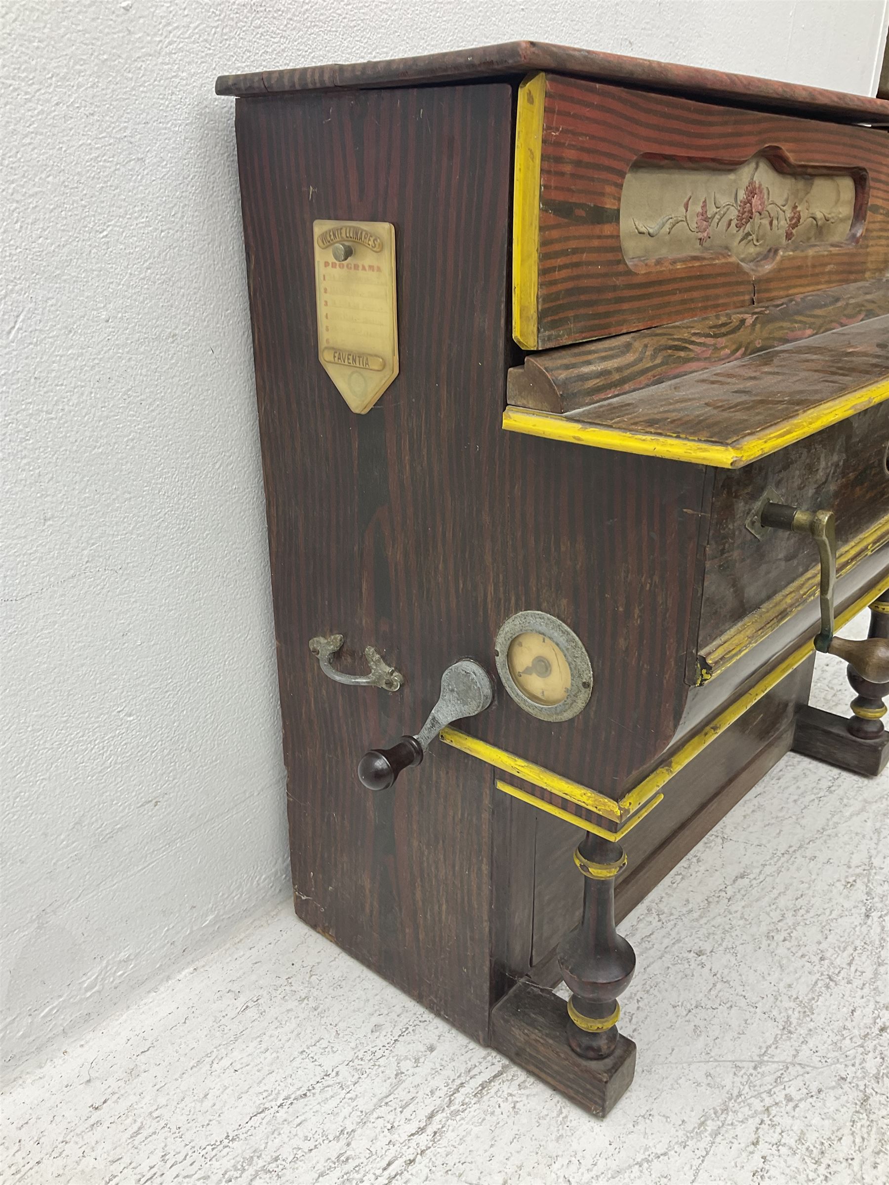 Faventia Half size miniature Spanish barrel piano with a 40cm cylinder playing tunes on a 37 note mo - Image 12 of 15