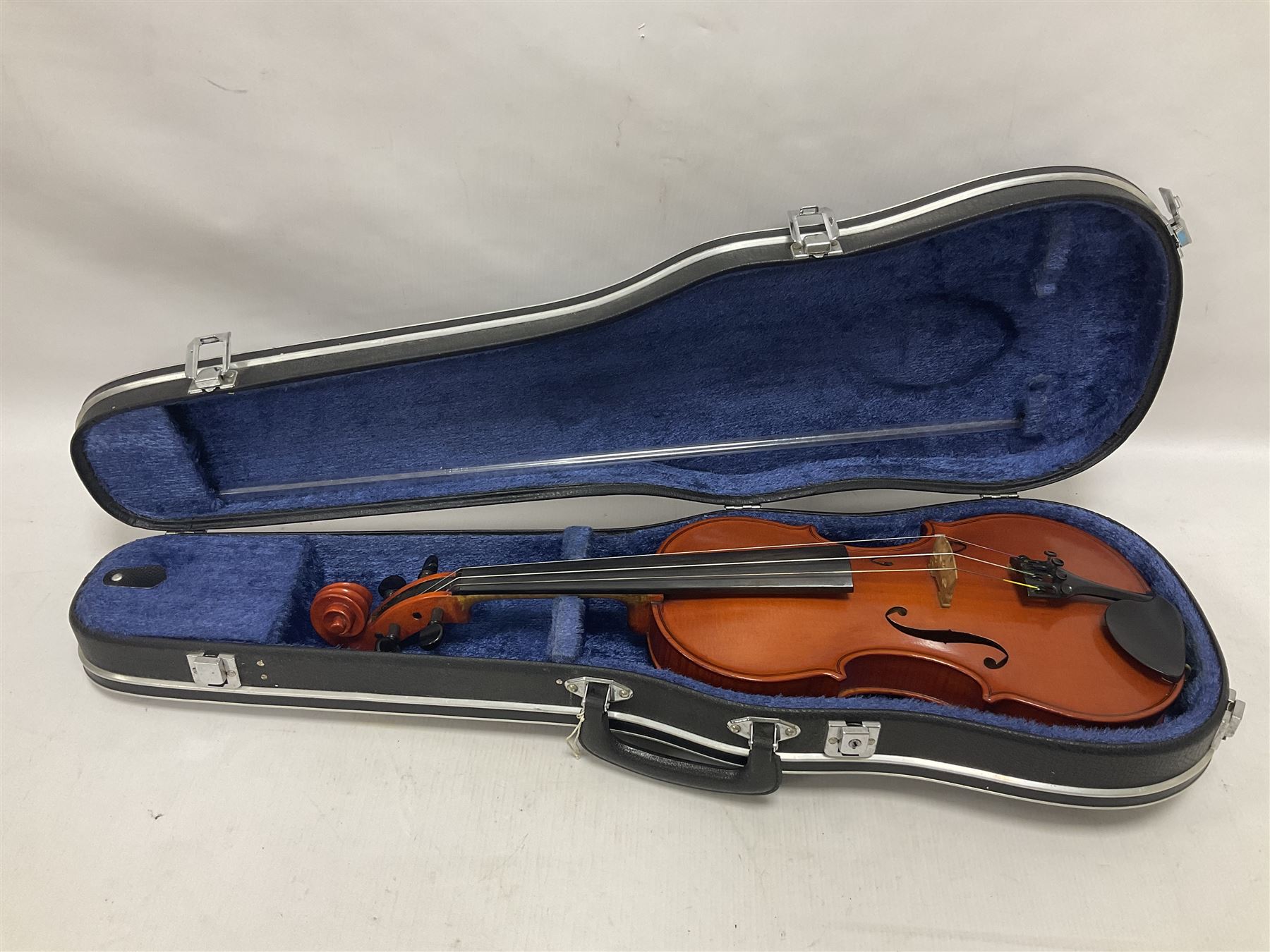 Stanley Harrison full size violin in a ridged case Harrison was a local luthier who lived in Howden - Image 3 of 19