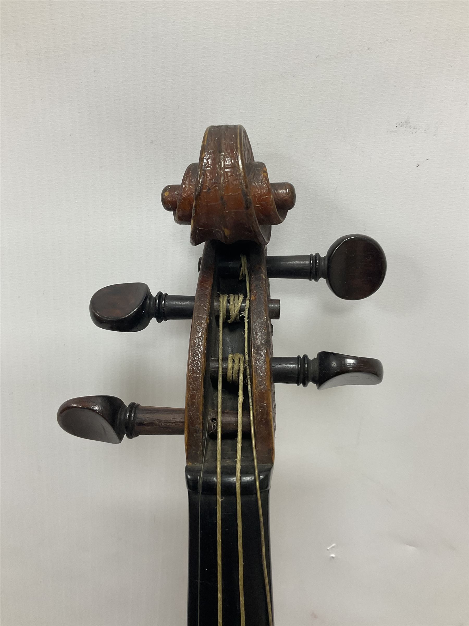 Michael Lindsay of Stockton-on-Tees violin - Image 9 of 19