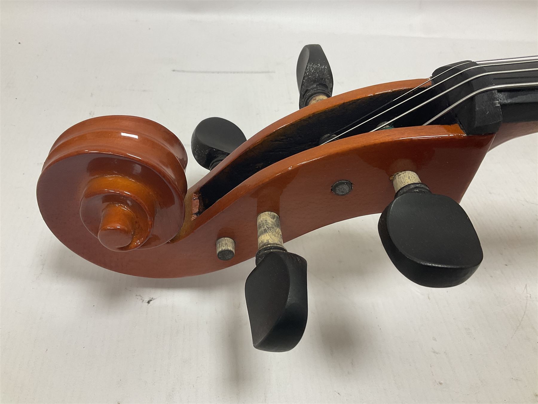 Gear 4 Music full size cello with a maple back and ribs and spruce top - Image 14 of 26