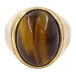 17ct gold single stone tiger's eye ring