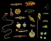 Collection of Victorian and later jewellery including five gold brooches