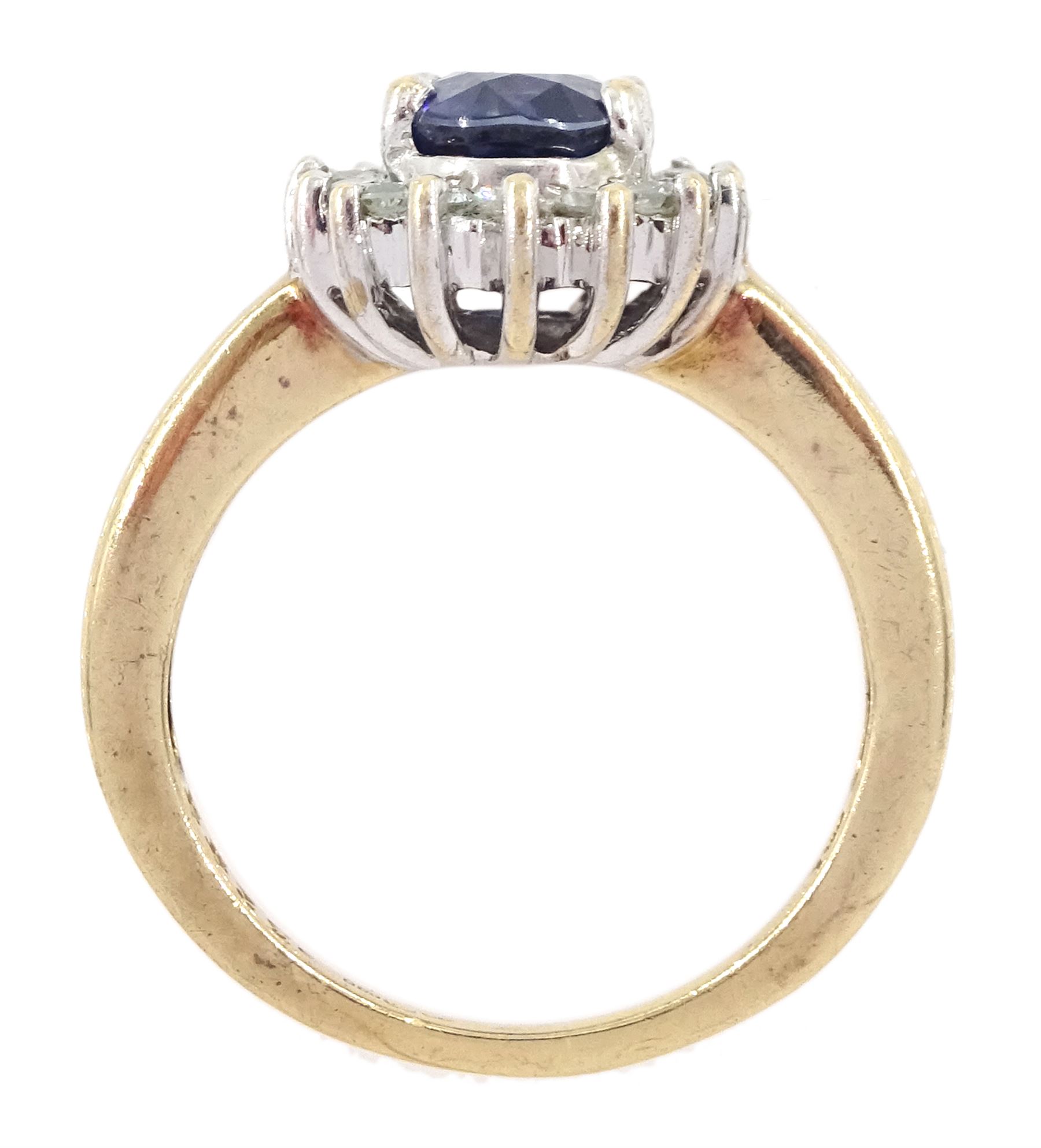 9ct gold oval cut sapphire and round brilliant cut diamond cluster ring - Image 4 of 4