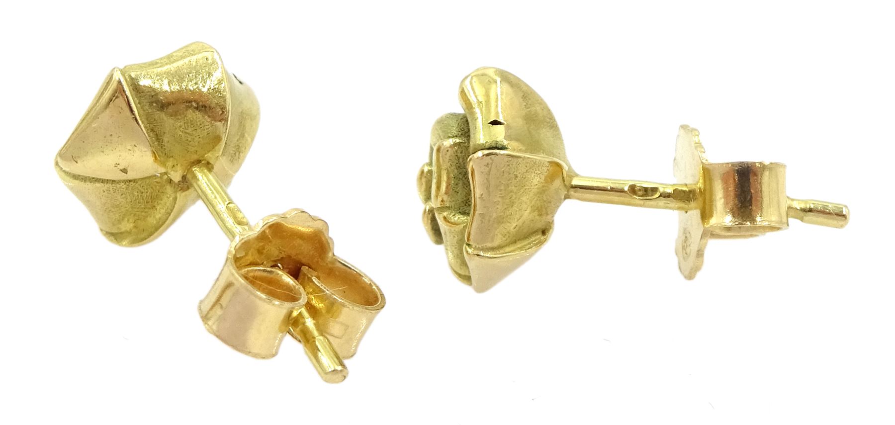 Pair of 18ct gold rose flower stud earrings by Atelier Torbjörn Tillander - Image 3 of 3