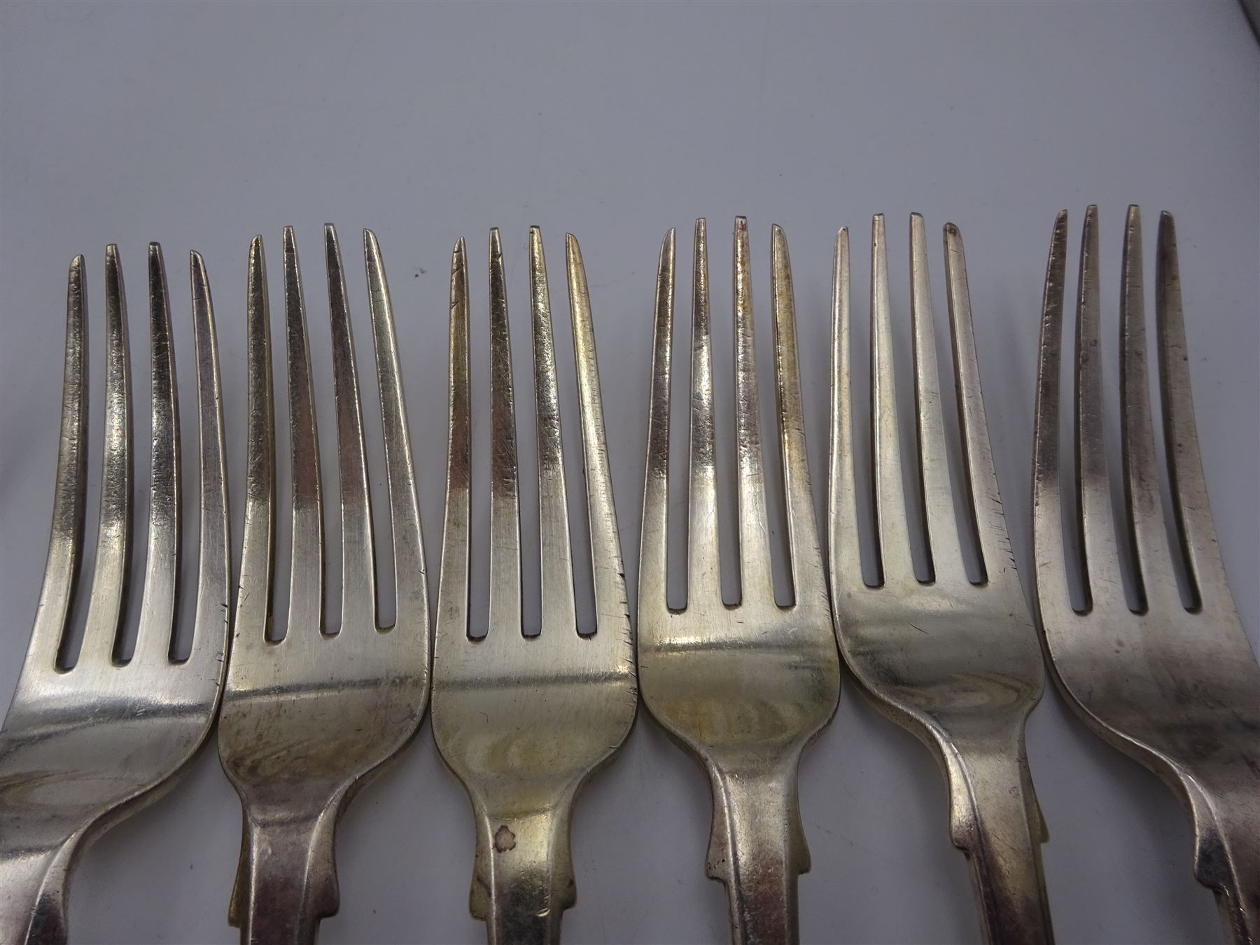 Victorian silver Fiddle pattern cutlery - Image 4 of 8