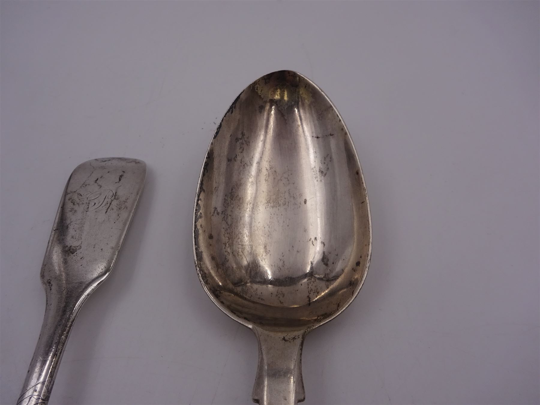 Pair of Victorian Exeter silver Fiddle pattern table spoons - Image 2 of 3