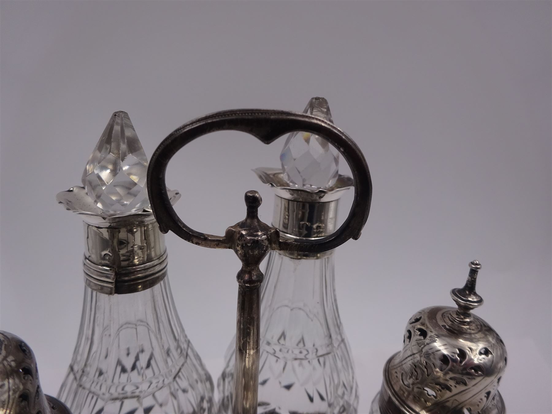 Late 18th century silver cruet stand - Image 4 of 27