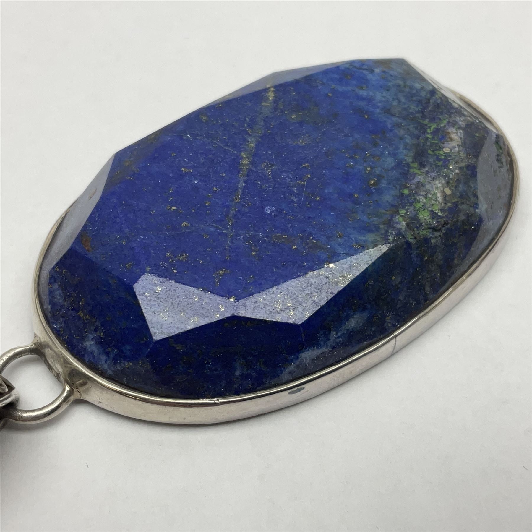 Large oval silver and lapis lazuli pendant - Image 3 of 7