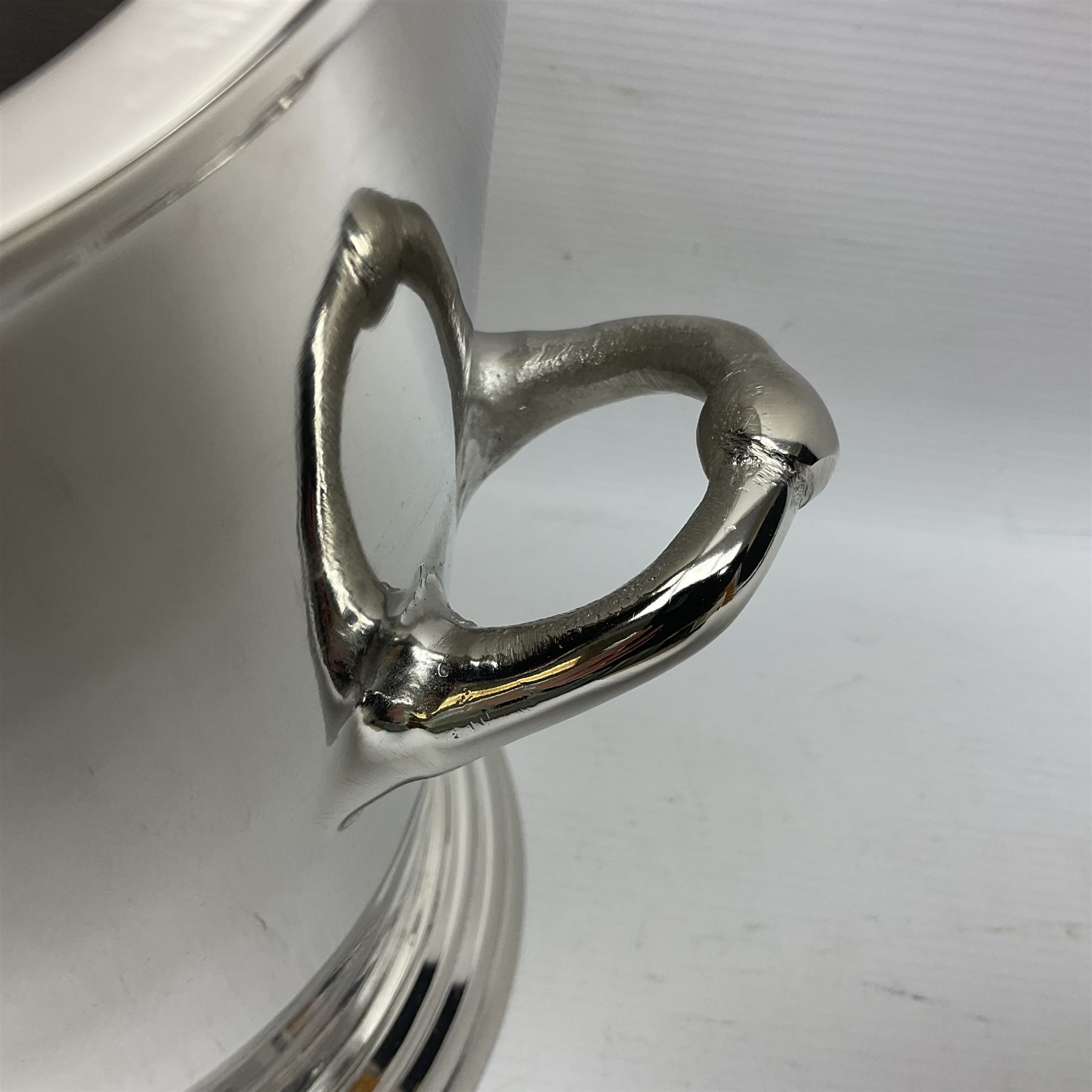 Polished modern aluminium champagne bucket inscribed White Star Line - Image 4 of 6