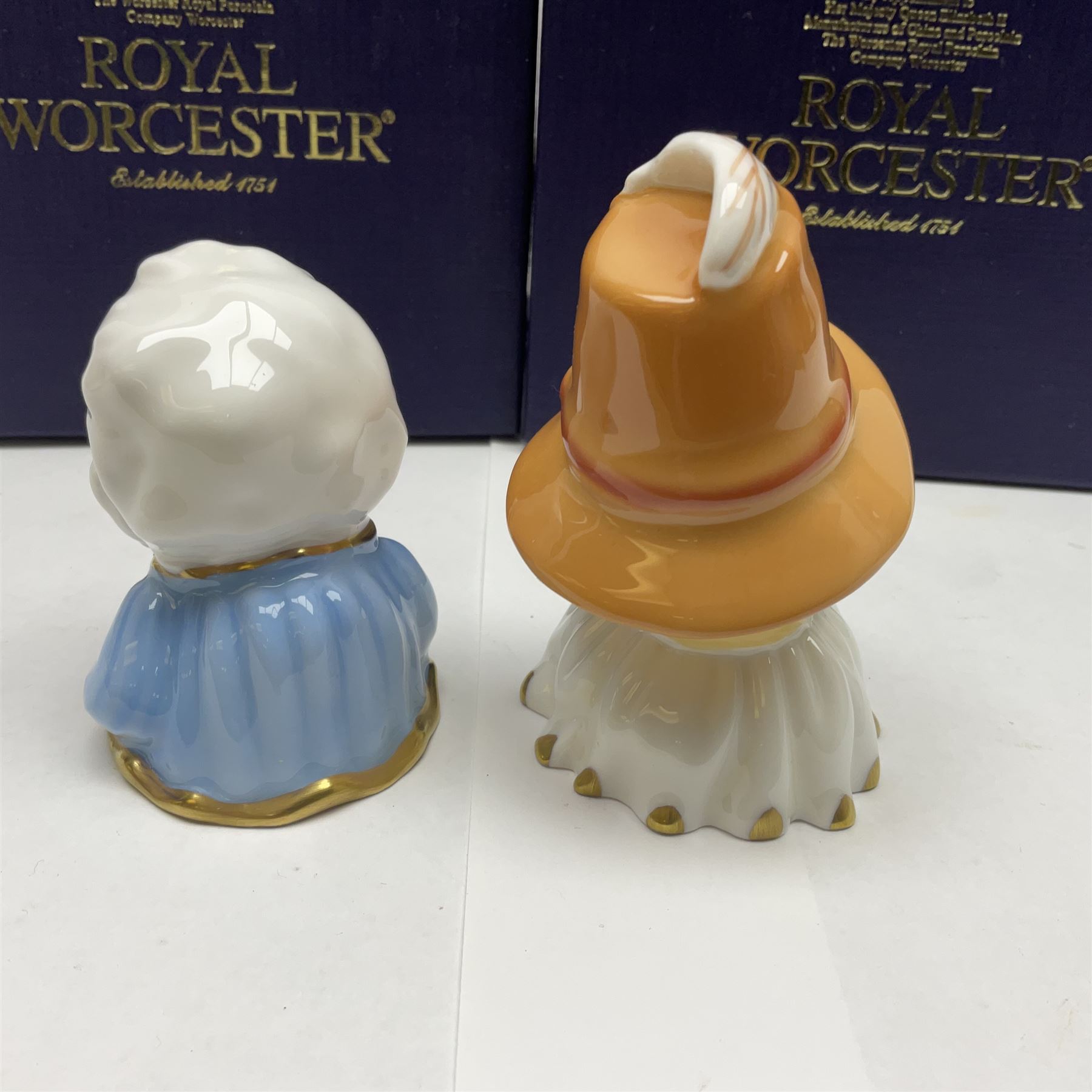 Two Royal Worcester candle snuffers from the connoisseur collection - Image 8 of 9