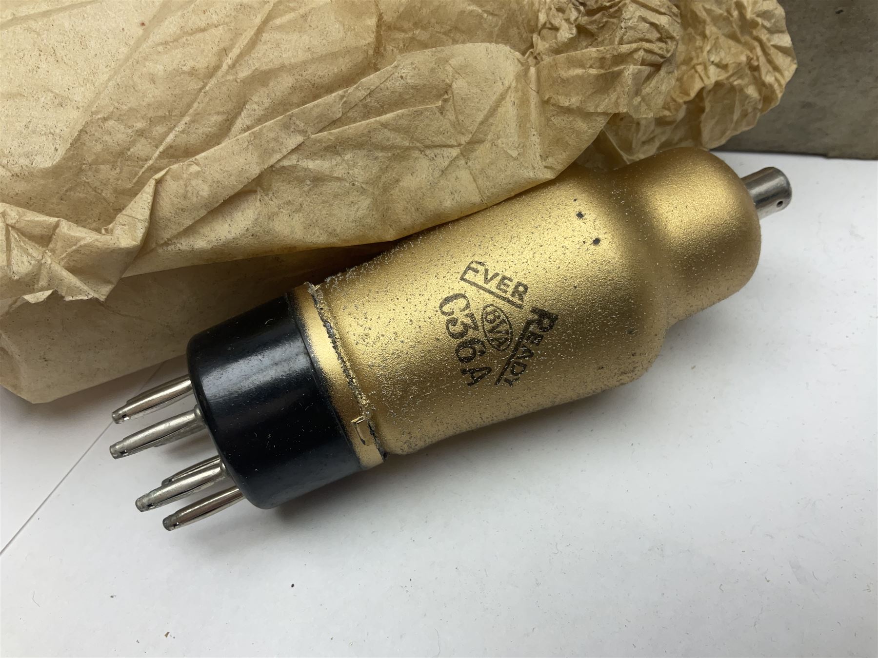 Five Ever Ready thermionic radio valves/vacuum tubes - Image 9 of 9