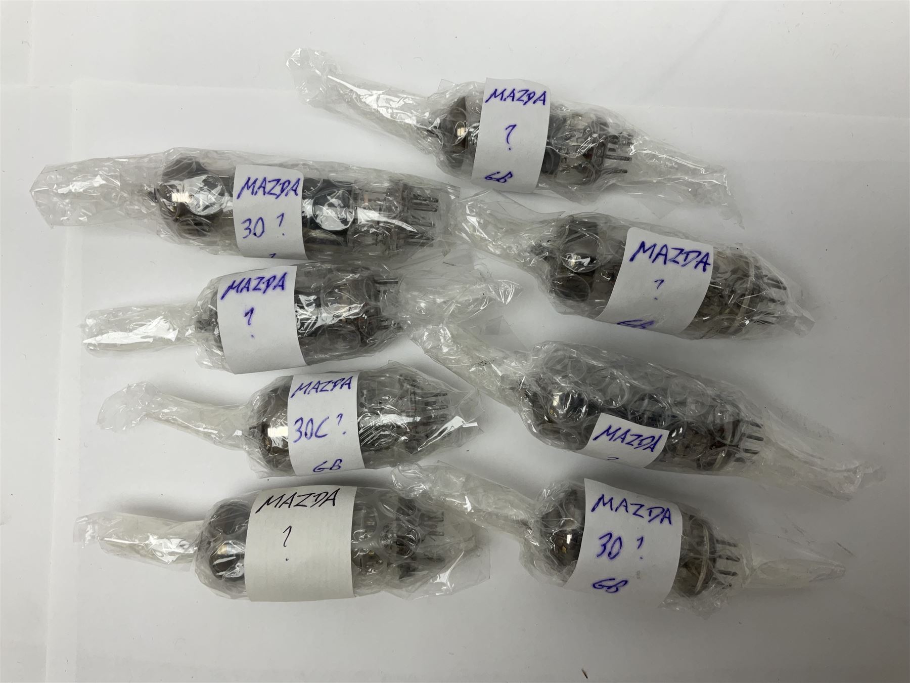 Collection of Mazda thermionic radio valves/vacuum tubes - Image 5 of 7