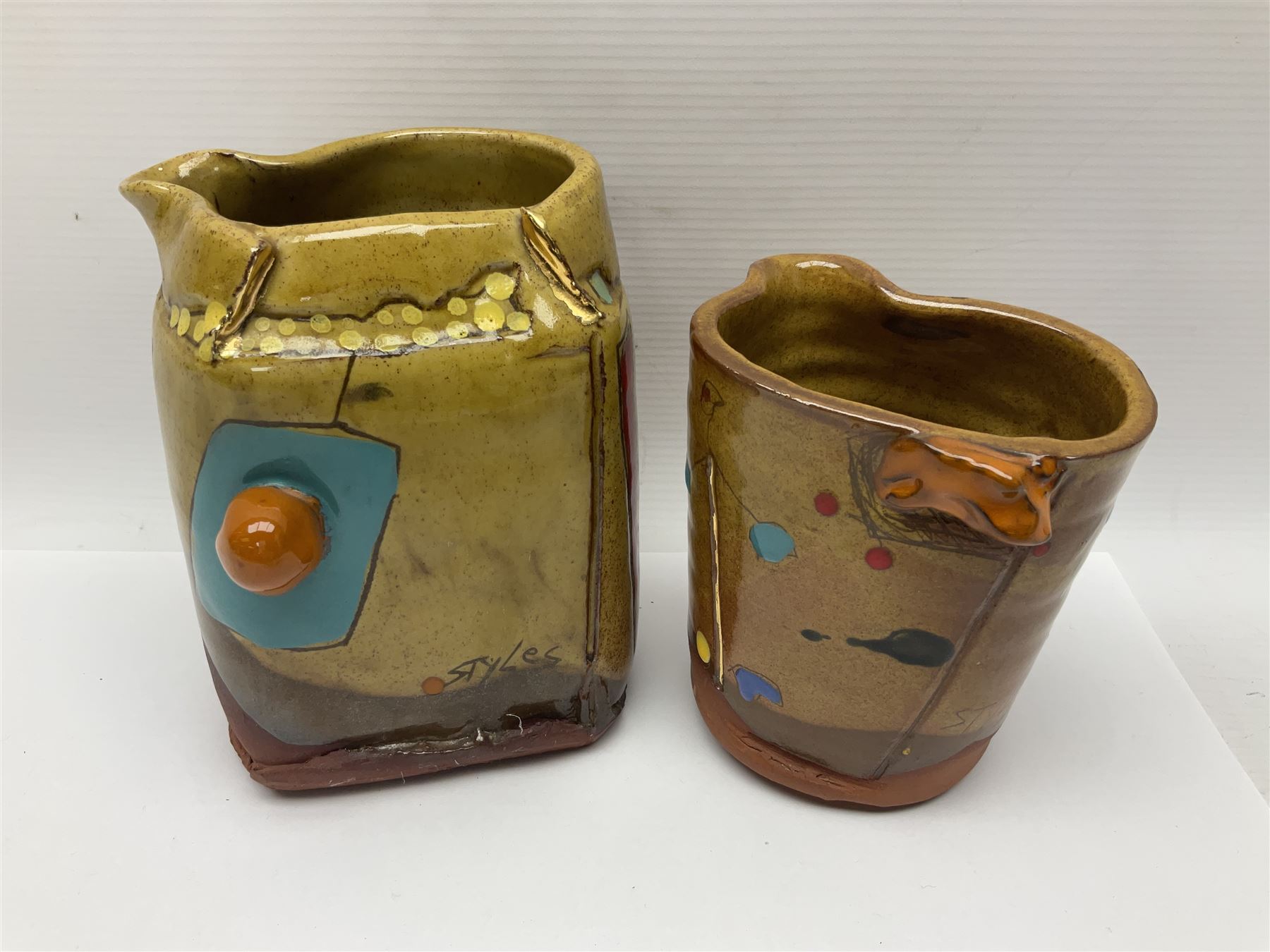 Linda Styles studio pottery - Image 7 of 11