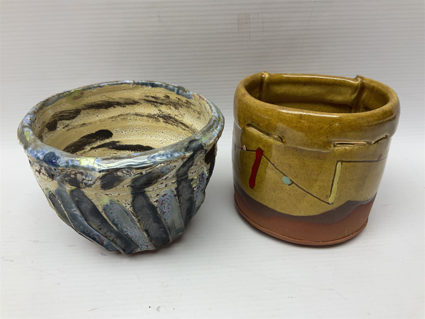 Linda Styles studio pottery - Image 3 of 11