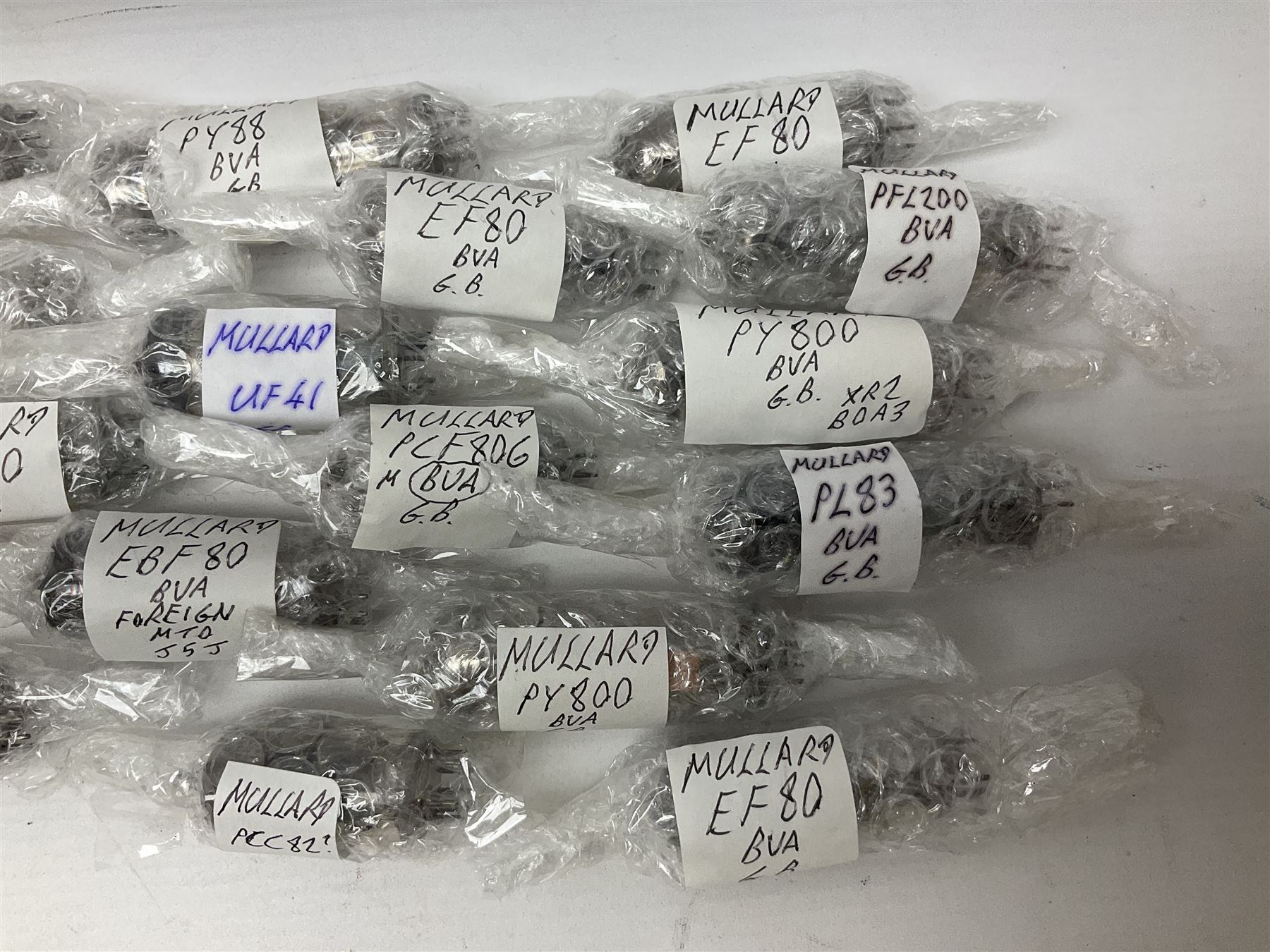 Collection of Mullard thermionic radio valves/vacuum tubes - Image 12 of 14
