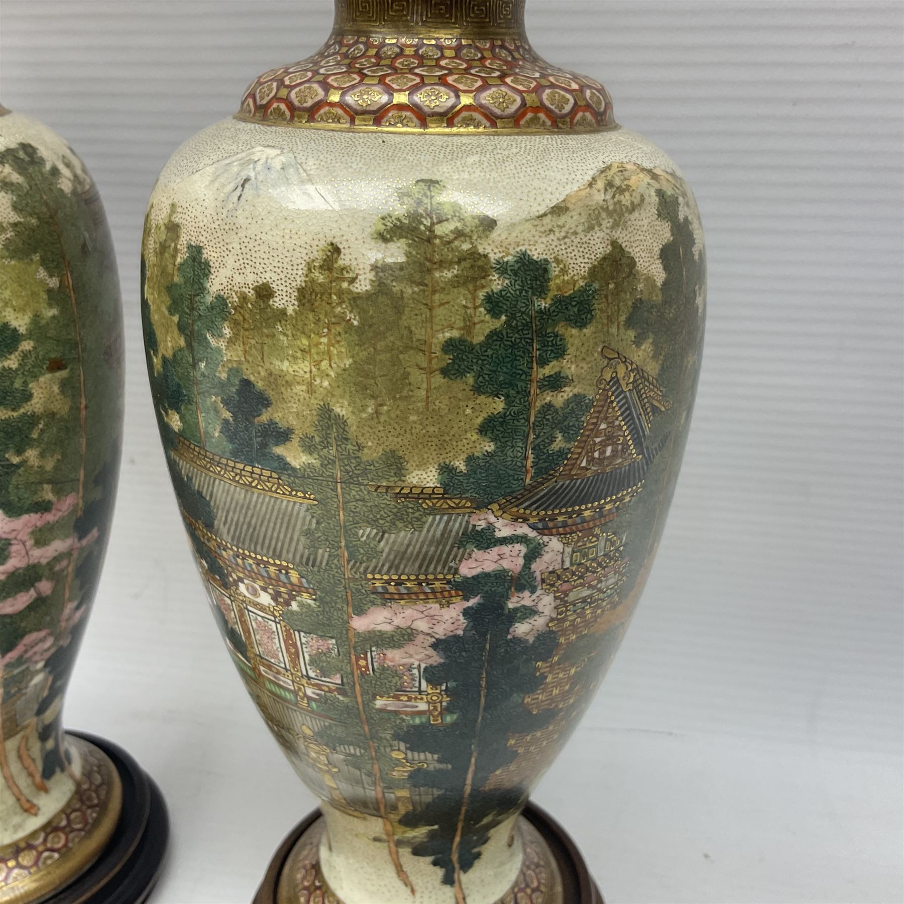 Pair of Japanese Satsuma vases - Image 6 of 9