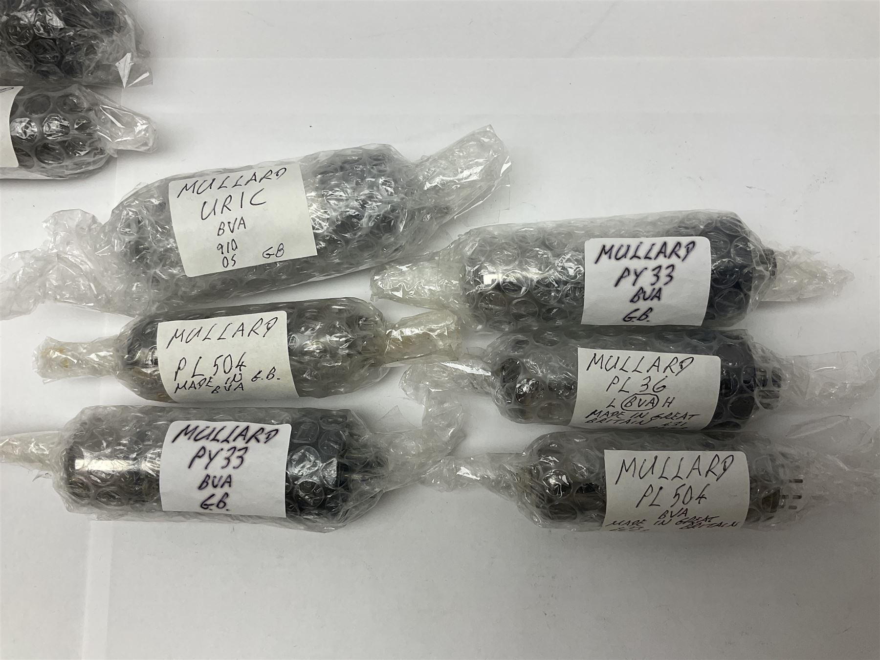 Collection of Mullard thermionic radio valves/vacuum tubes - Image 10 of 13