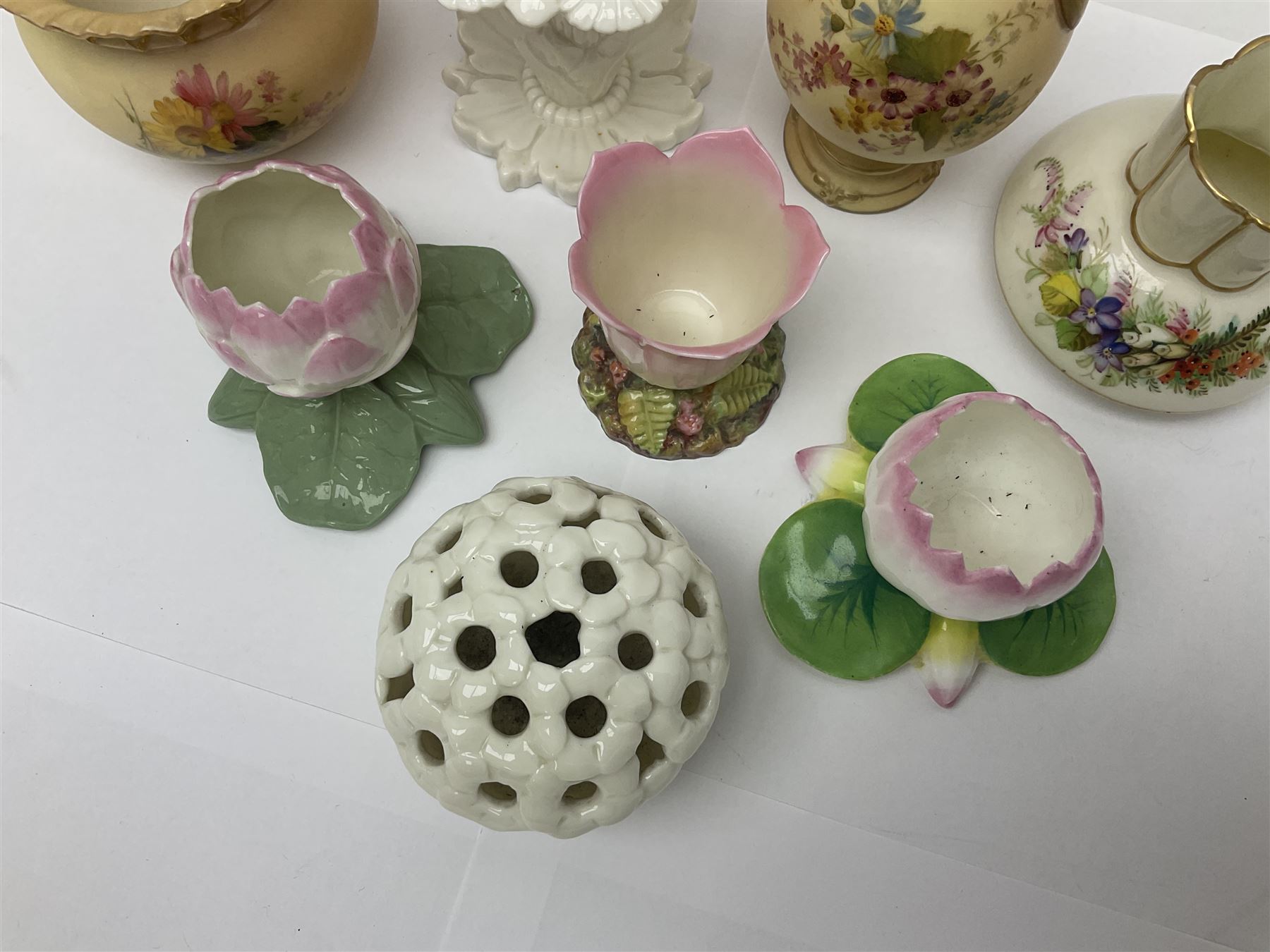 Collection of Royal Worcester and similar ceramics - Image 6 of 12