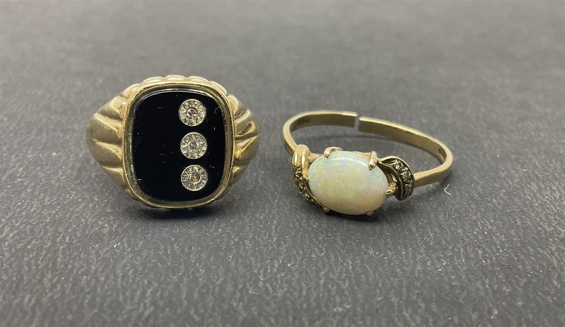 Five gold stone set rings - Image 2 of 10