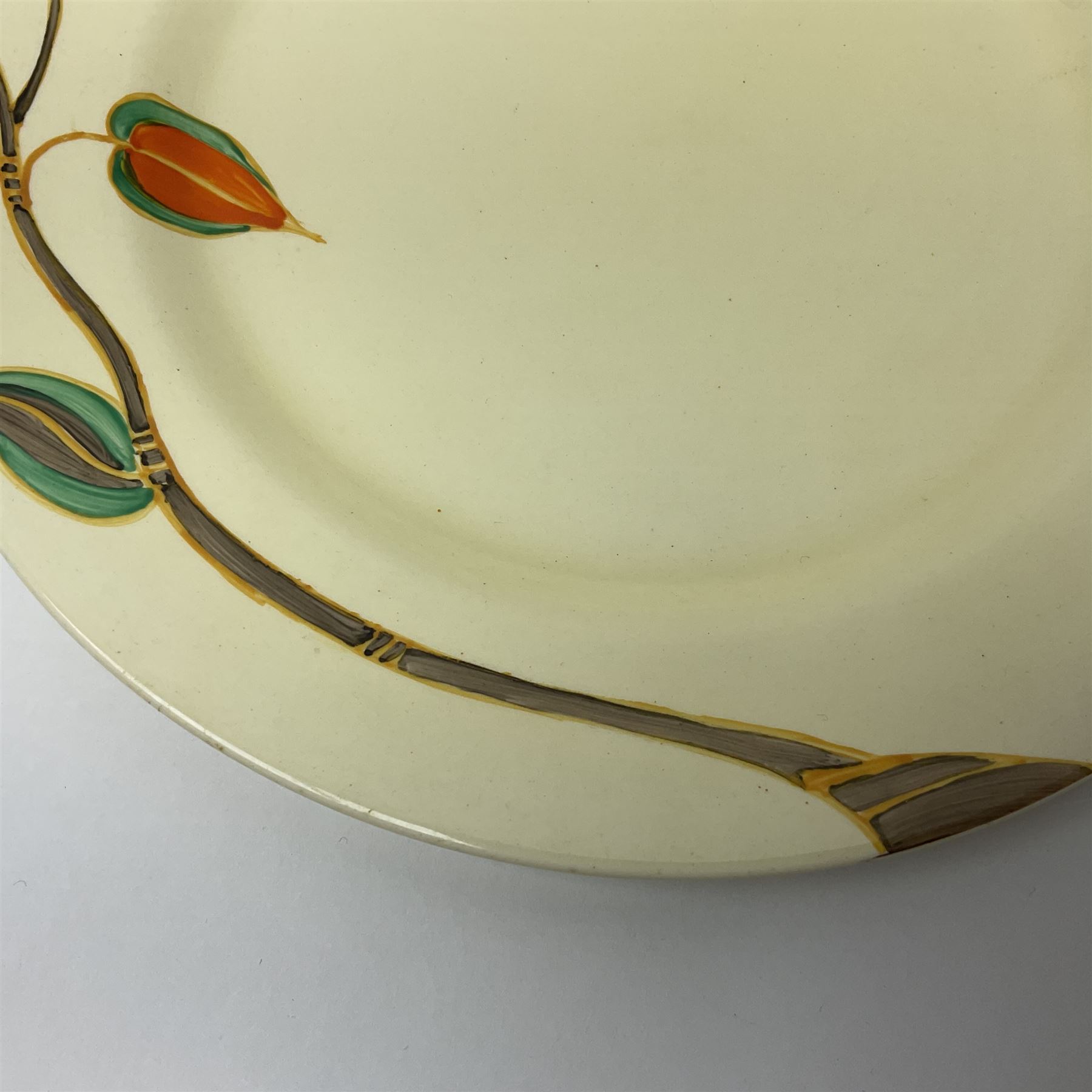 Clarice Cliff for Newport Pottery plate in Yellow Rose pattern - Image 5 of 9