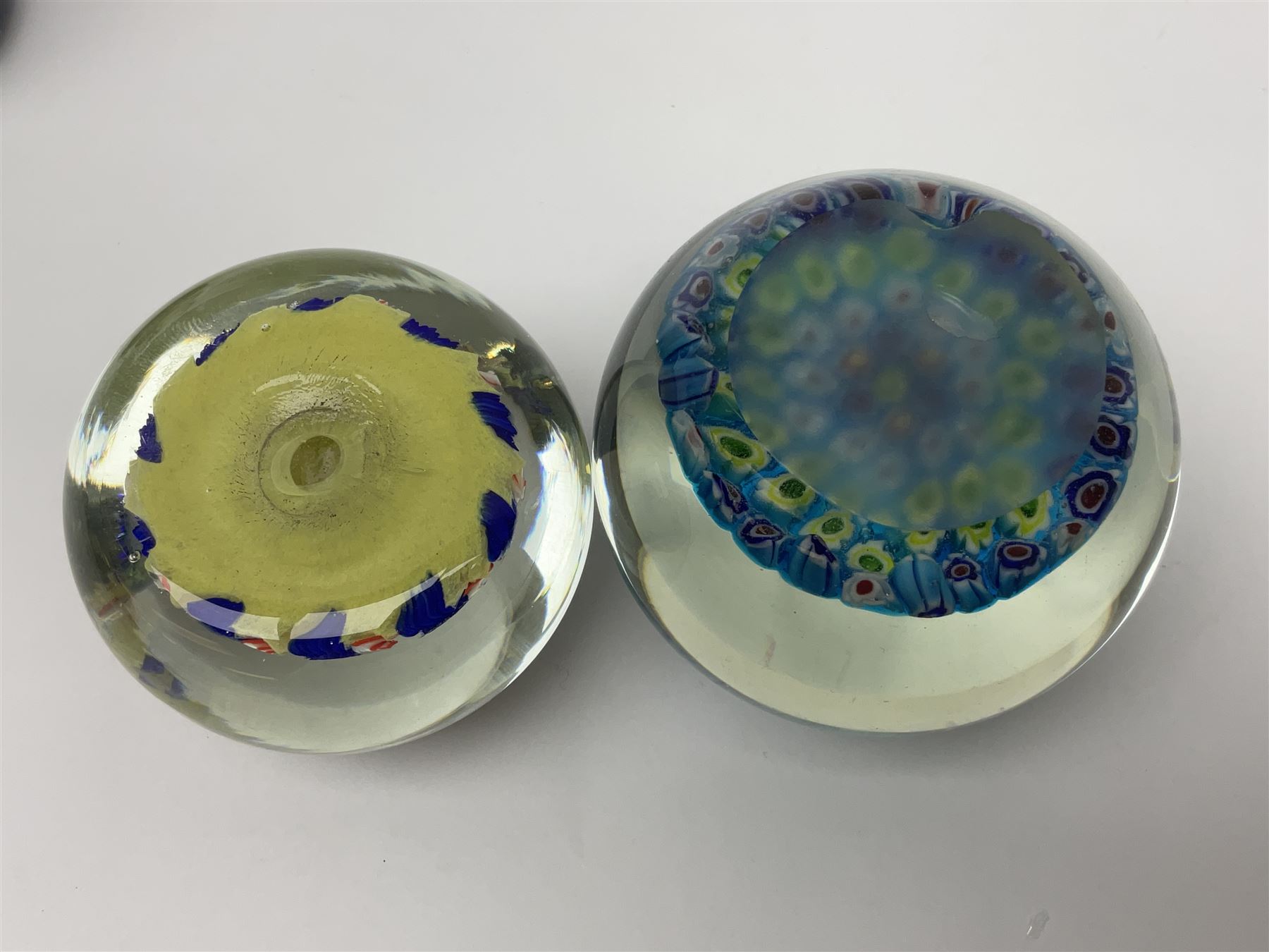 John Ditchfield for Glassform iridescent glass paperweight - Image 6 of 8