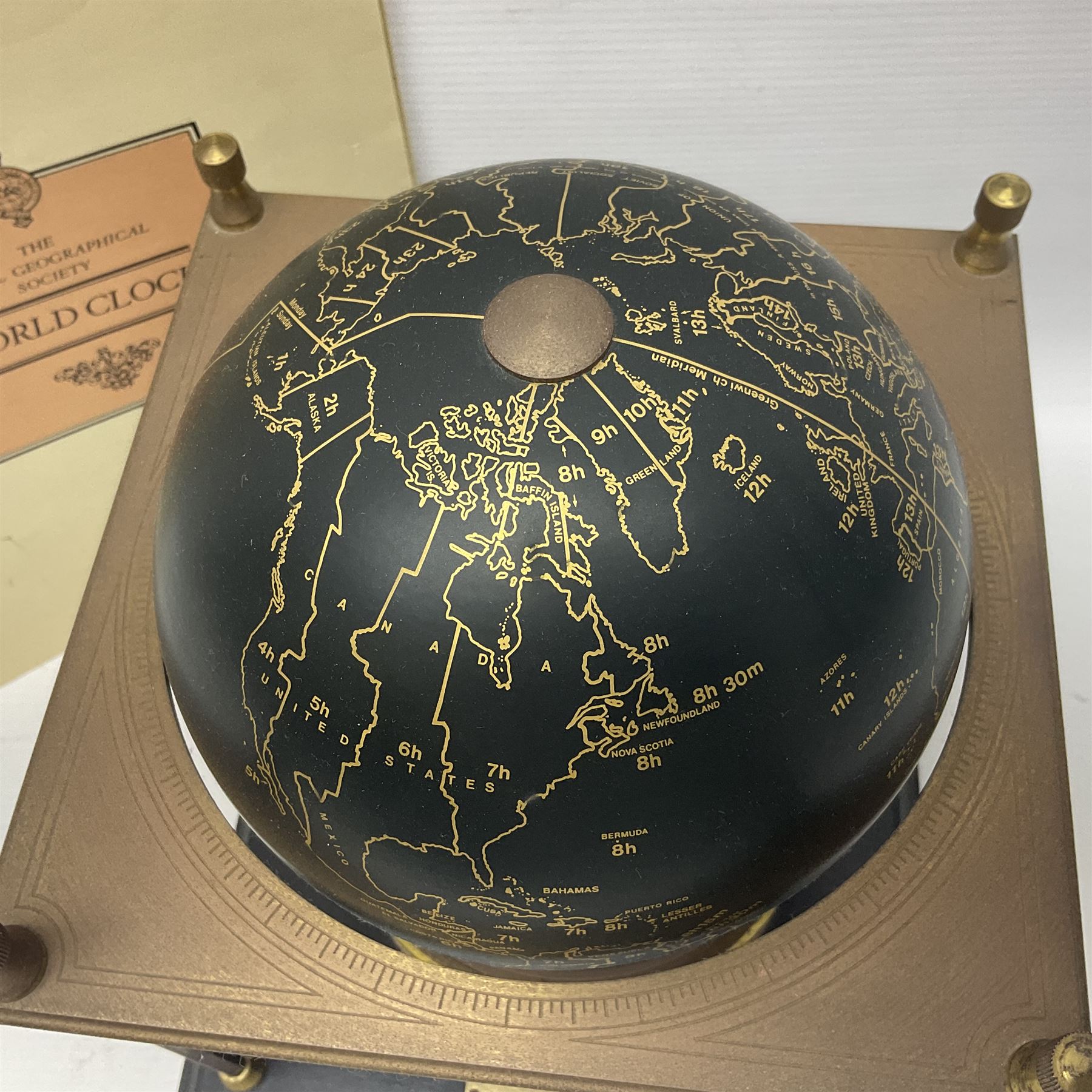 1980 Franklin Mint Royal Geographical Society World Clock with eight day movement indicating current - Image 2 of 11