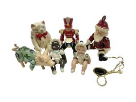 Six Hantel miniature articulated pewter figures