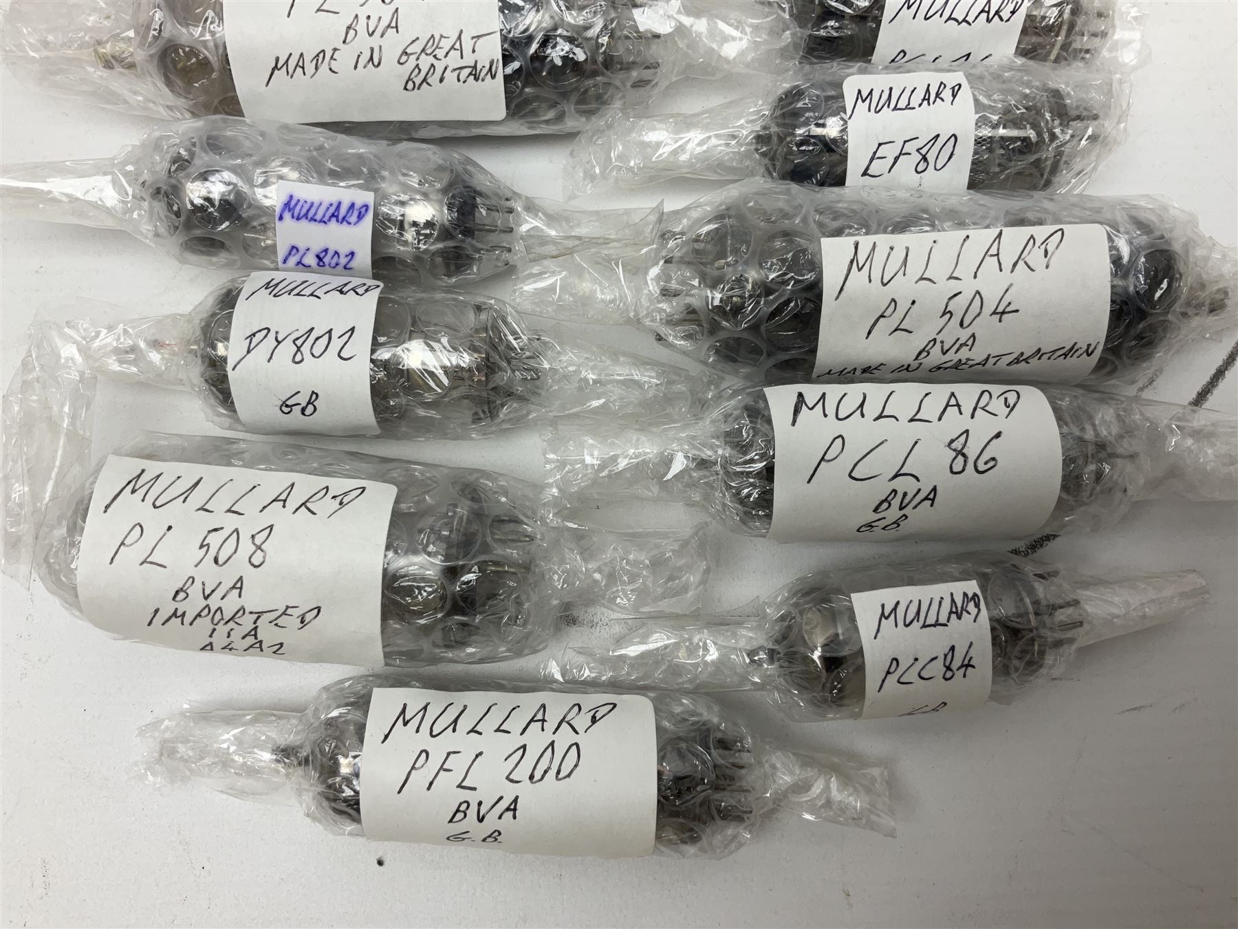 Collection of Mullard thermionic radio valves/vacuum tubes - Image 7 of 9