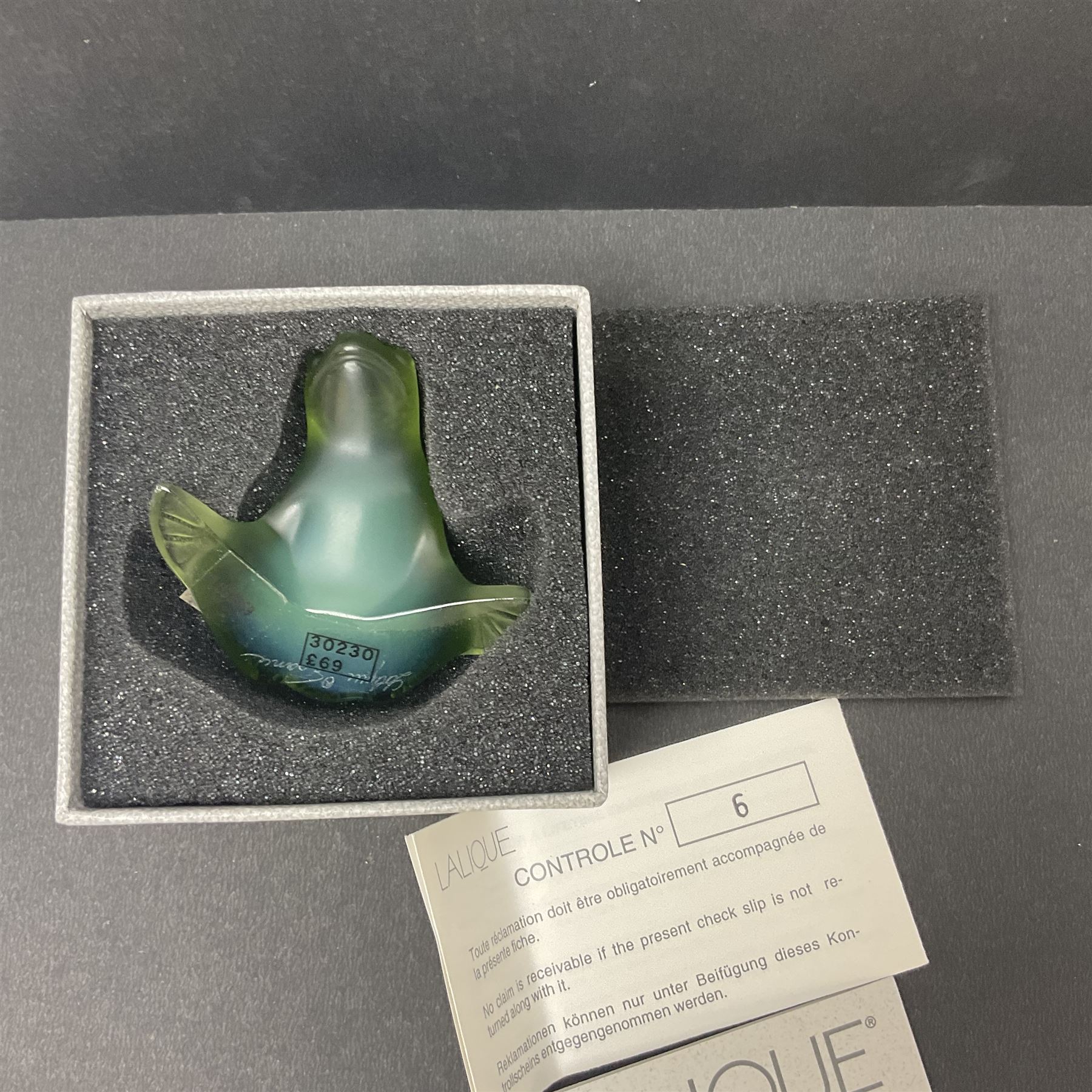 Lalique small green glass frog - Image 8 of 8