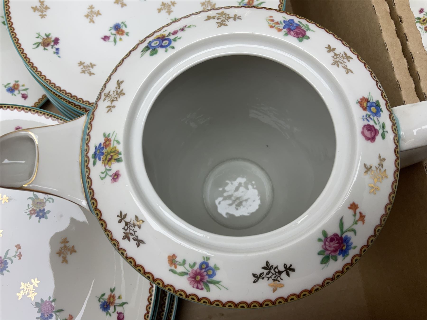 Extensive Limoges for Raynaud & Co tea and dinner service for twelve - Image 14 of 16