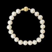 Fresh water pearl bracelet