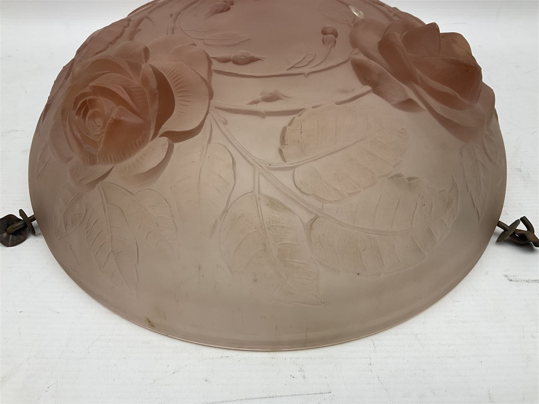 1930s pink frosted glass ceiling light shade - Image 3 of 13