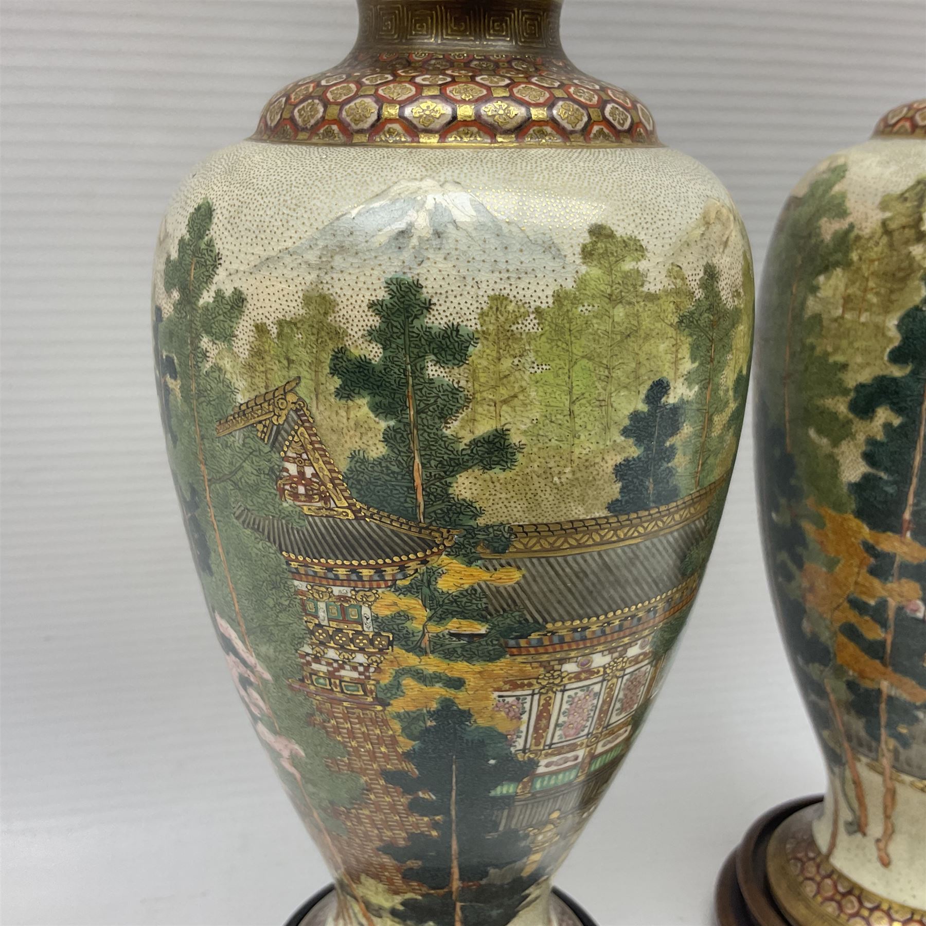 Pair of Japanese Satsuma vases - Image 3 of 9